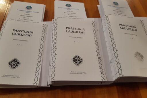 Paastuajal on kasutusel uued laululehed